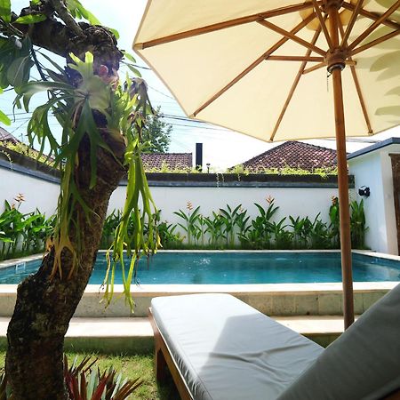 Ken Ken Guest House Seminyak  Exterior photo