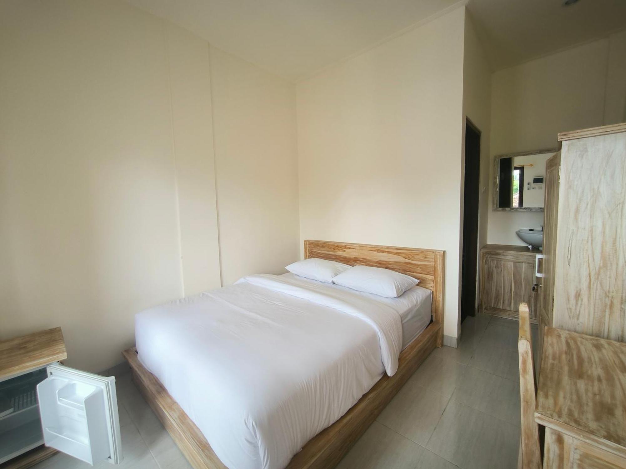 Ken Ken Guest House Seminyak  Exterior photo