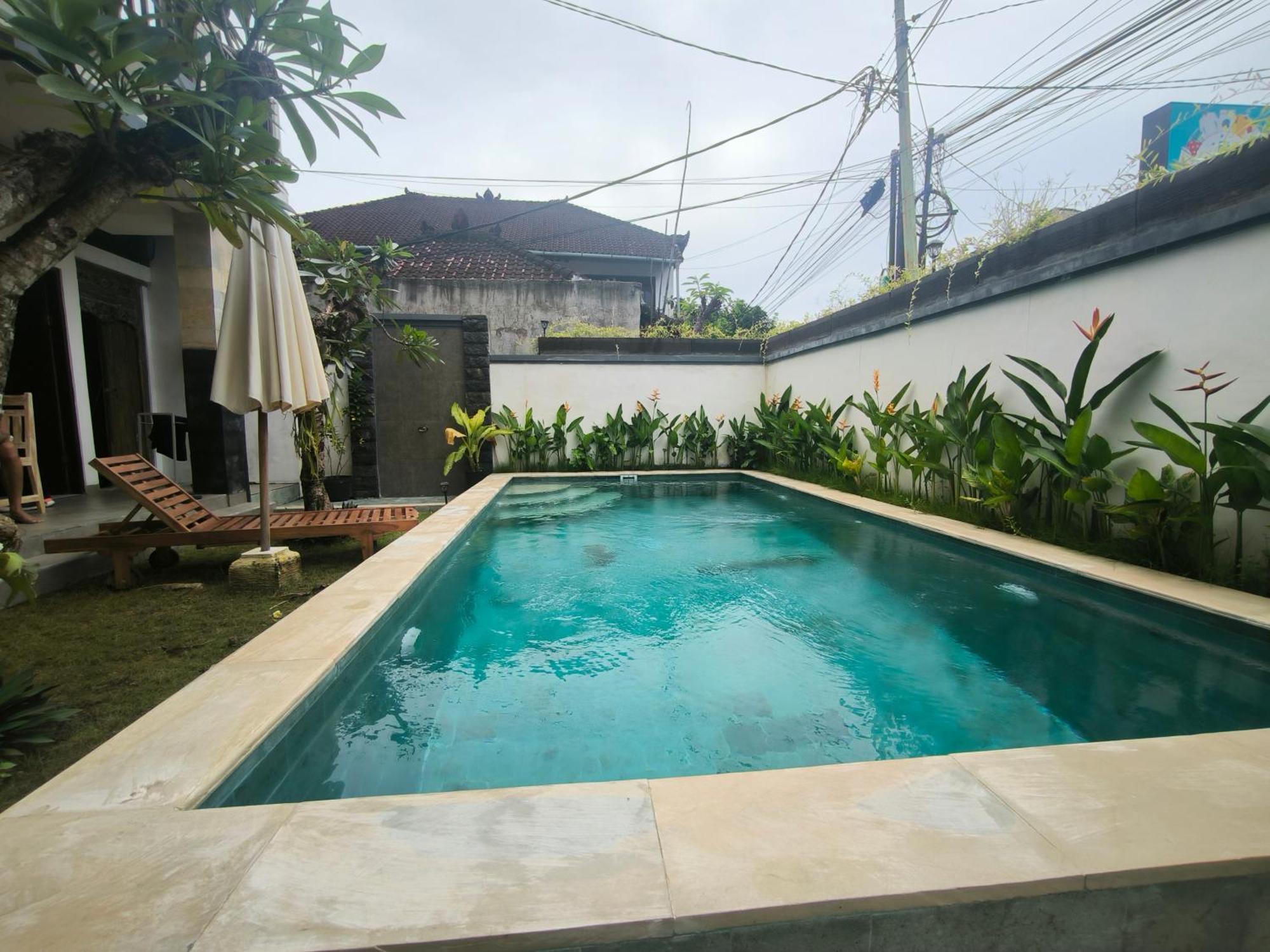 Ken Ken Guest House Seminyak  Exterior photo