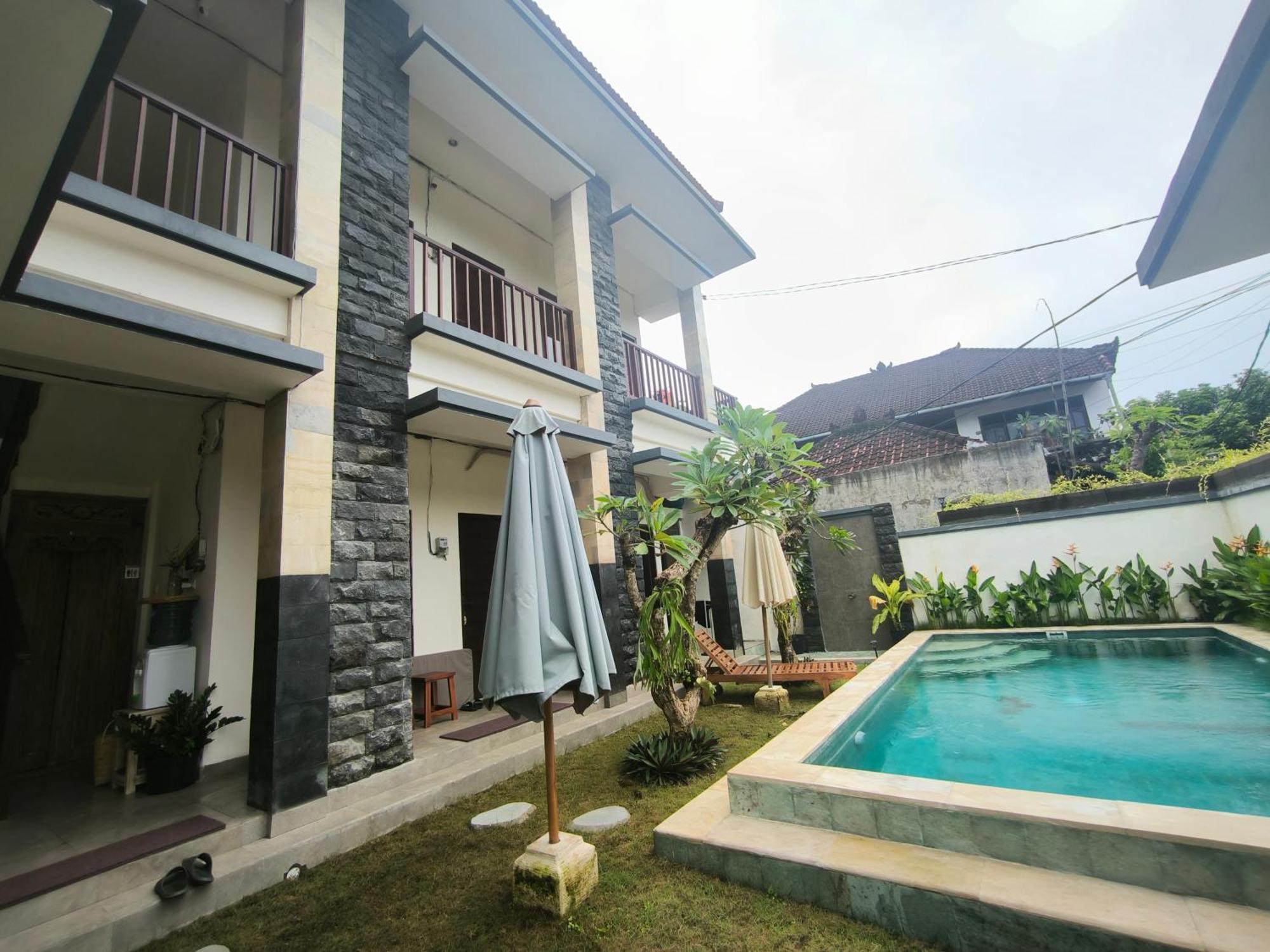 Ken Ken Guest House Seminyak  Exterior photo