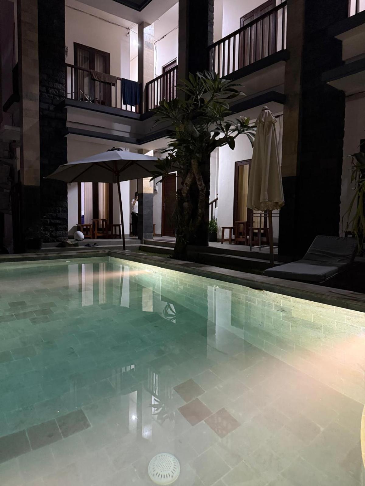 Ken Ken Guest House Seminyak  Exterior photo
