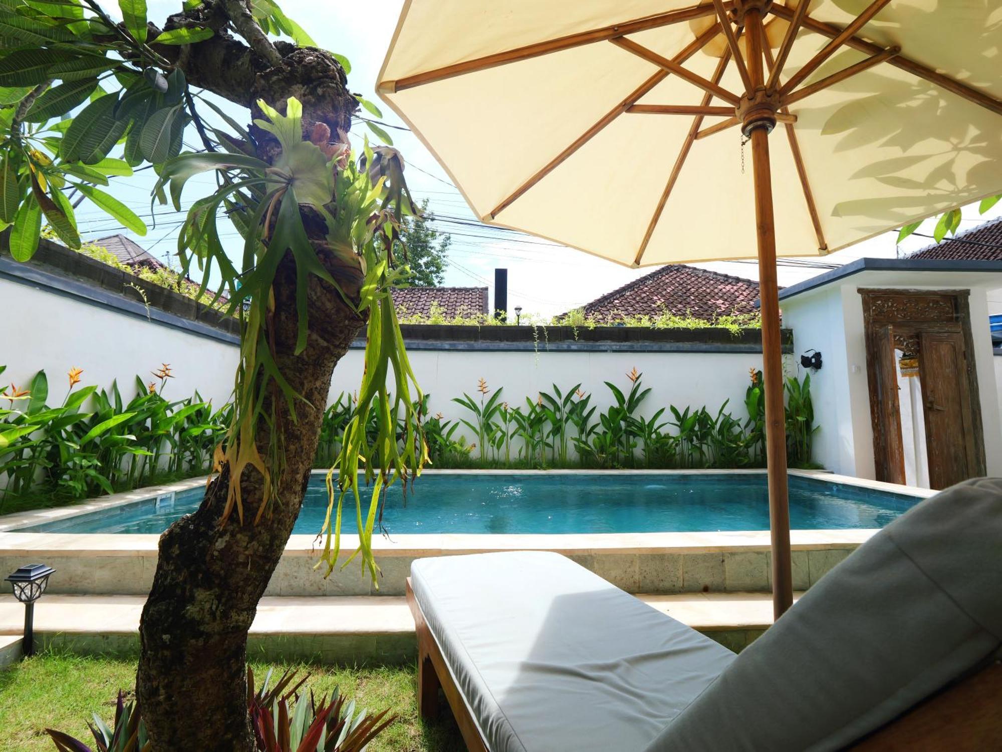 Ken Ken Guest House Seminyak  Exterior photo